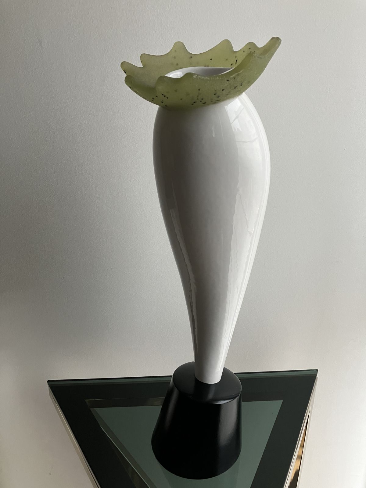 Vase contemporain en faïence 