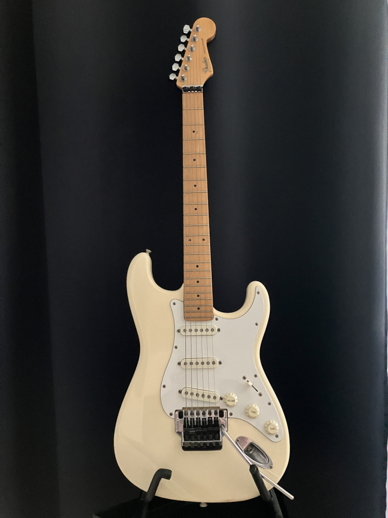 FENDER guitare - Modèle Stratocaster