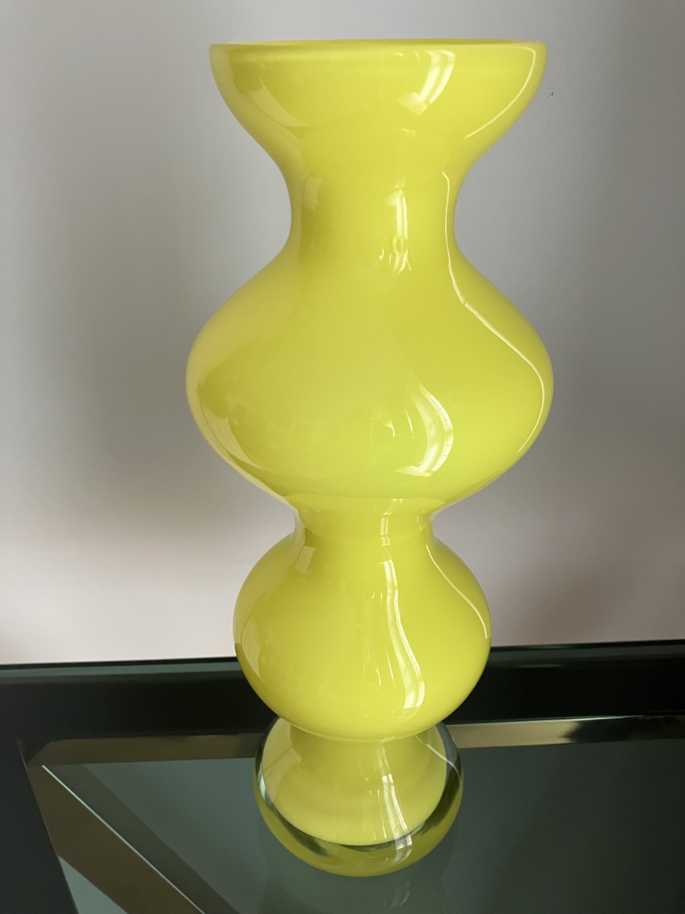 Vase en verre soufflé - XXème